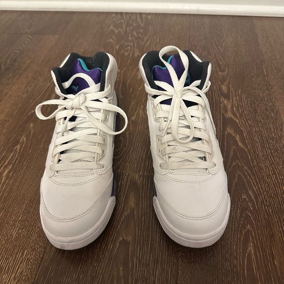 Air Jordan 5 Grapes - Picture 4 of 5